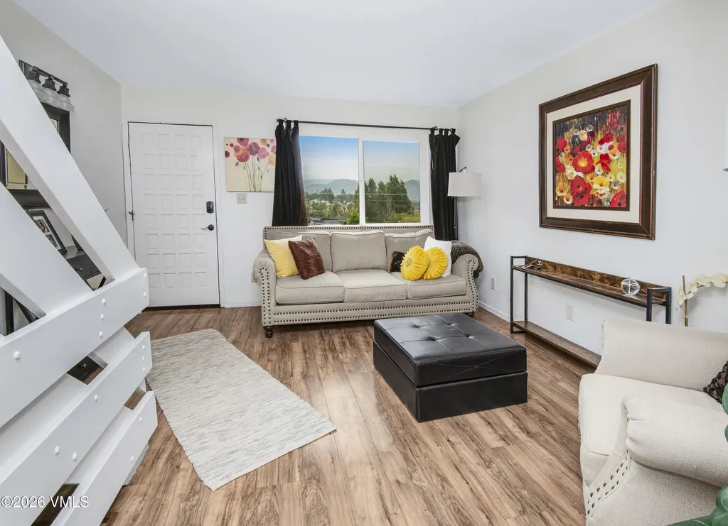 Eagle CO, 85 Chambers Avenue, Unit 10