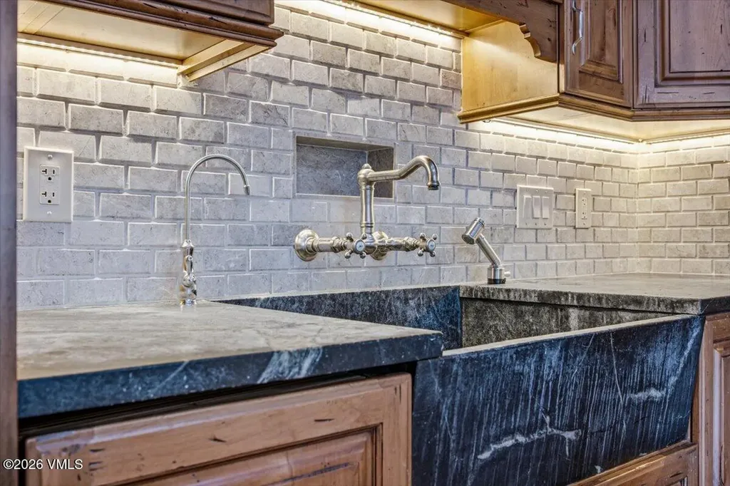 1061 W Beaver Creek Boulevard Avon CO 81620
