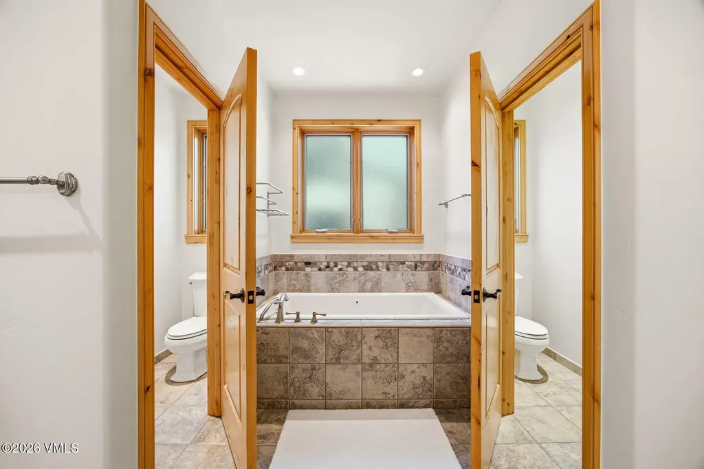 1418 Moraine Drive Vail CO 81657