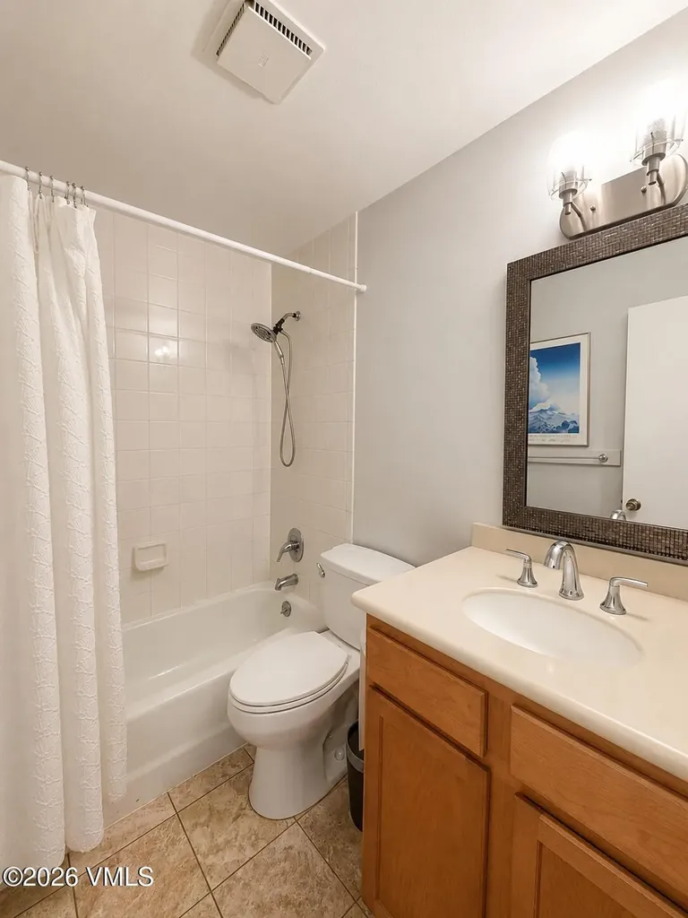 1490 Buffehr Creek Vail CO 81657