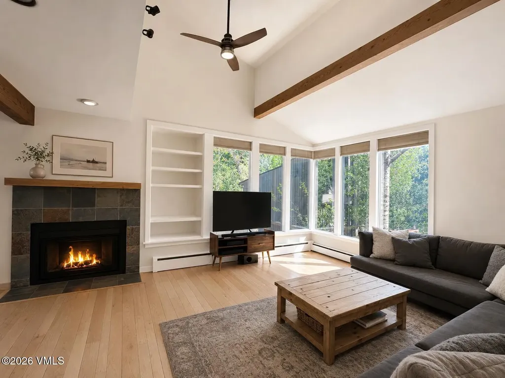 1490 Buffehr Creek Vail CO 81657