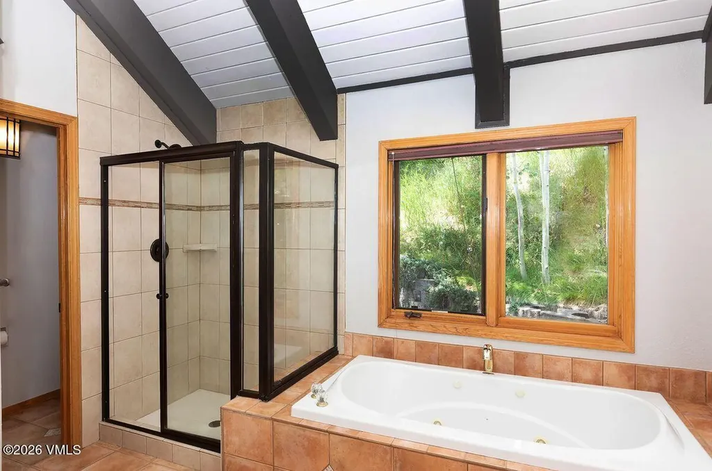 1410 Buffehr Creek Vail CO 81657