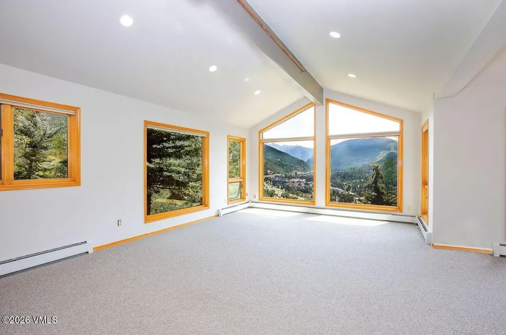 1410 Buffehr Creek Vail CO 81657