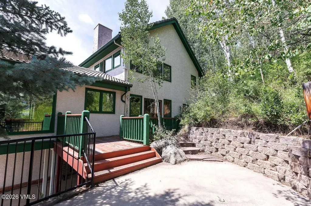 1410 Buffehr Creek Vail CO 81657