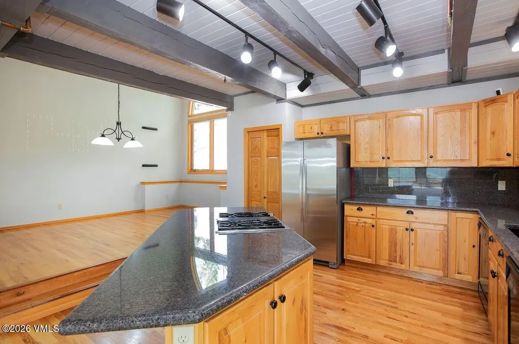 1410 Buffehr Creek Vail CO 81657