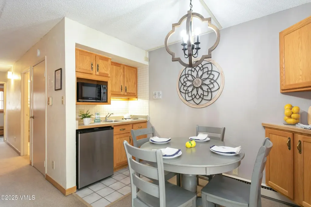 555 E Lionshead Circle Vail CO 81657