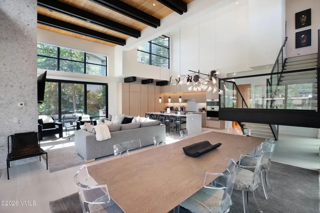 670 Forest Road Vail CO 81657