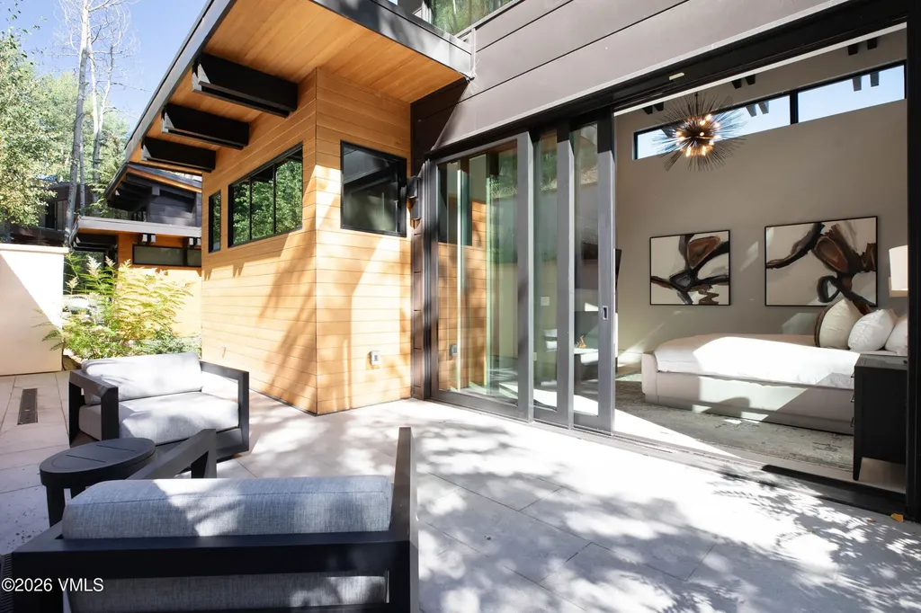 670 Forest Road Vail CO 81657