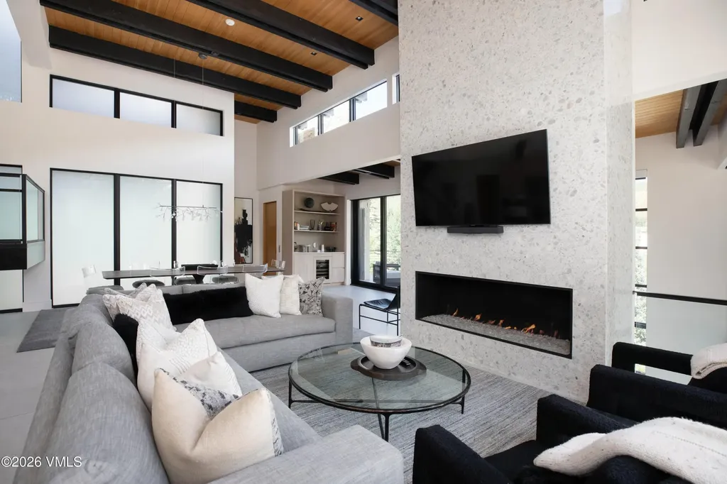 670 Forest Road Vail CO 81657