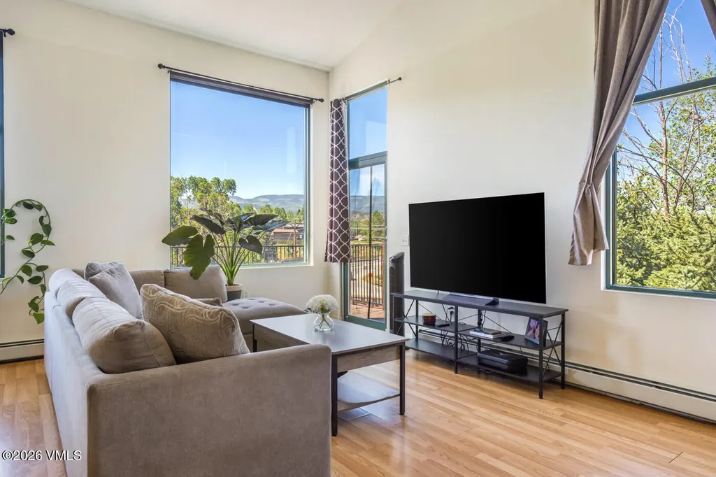 Eagle CO, 705 Nogal Road, Unit APT A10