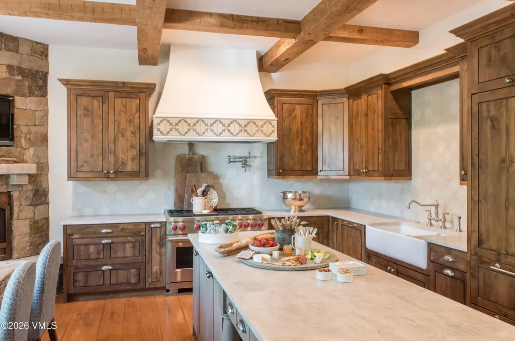 1631 Buffehr Creek Road Vail CO 81657