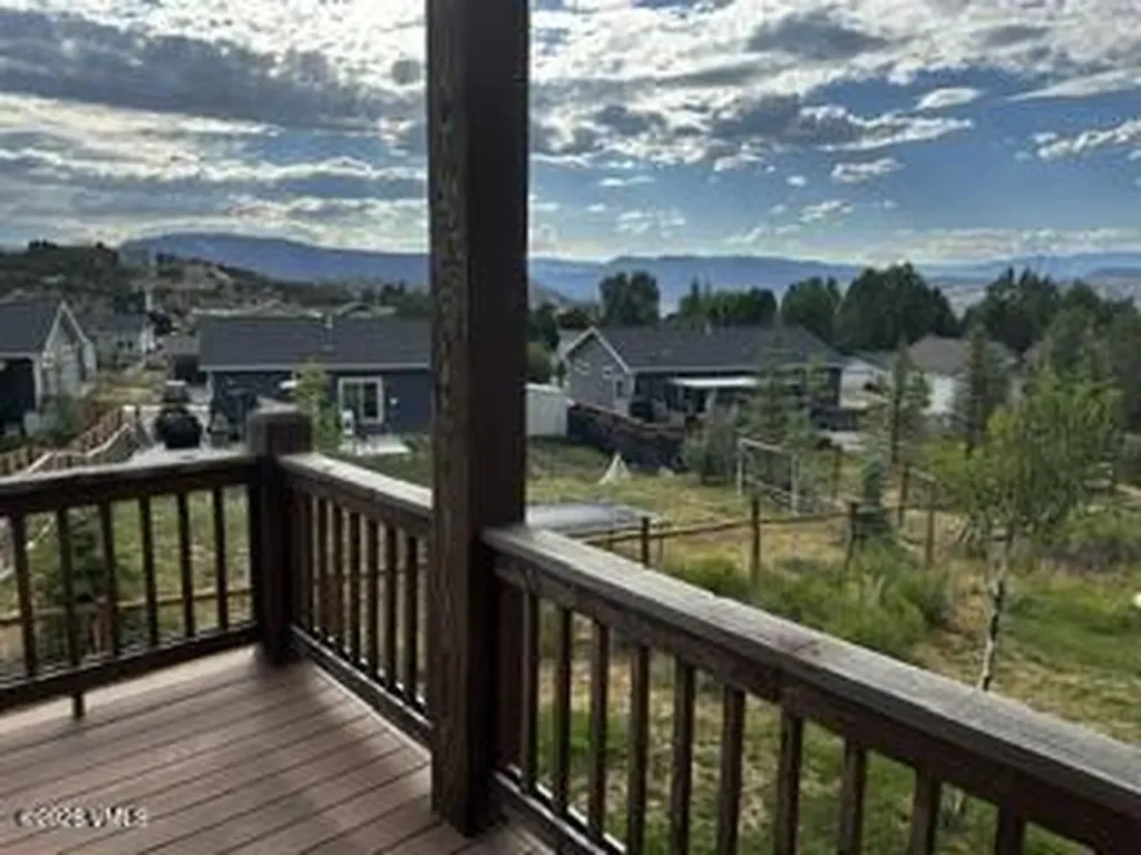 30 Mohawk Court Gypsum CO 81637