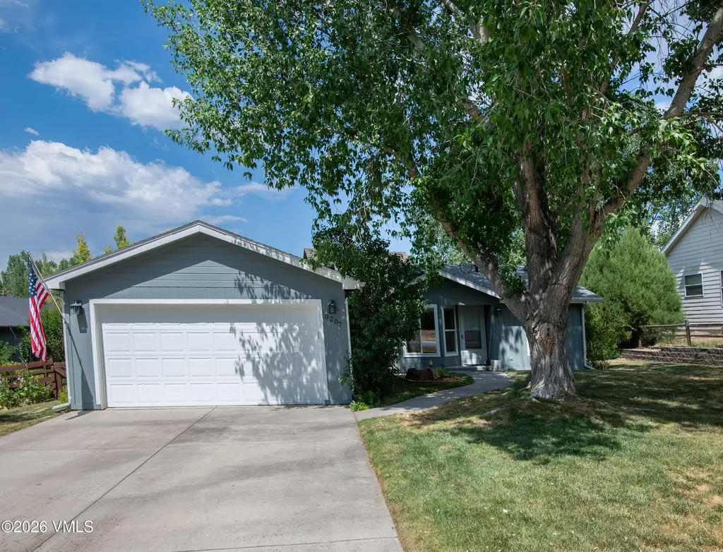 207 Navajo Road Gypsum CO 81637