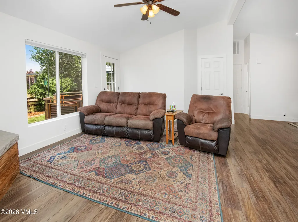 207 Navajo Road Gypsum CO 81637