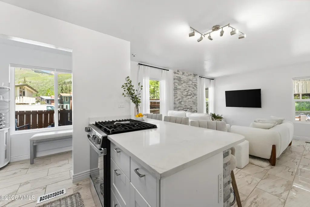 4255 Columbine Way Vail CO 81657