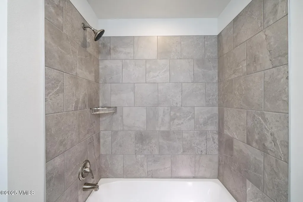 30 Buffalo Circle Gypsum CO 81637