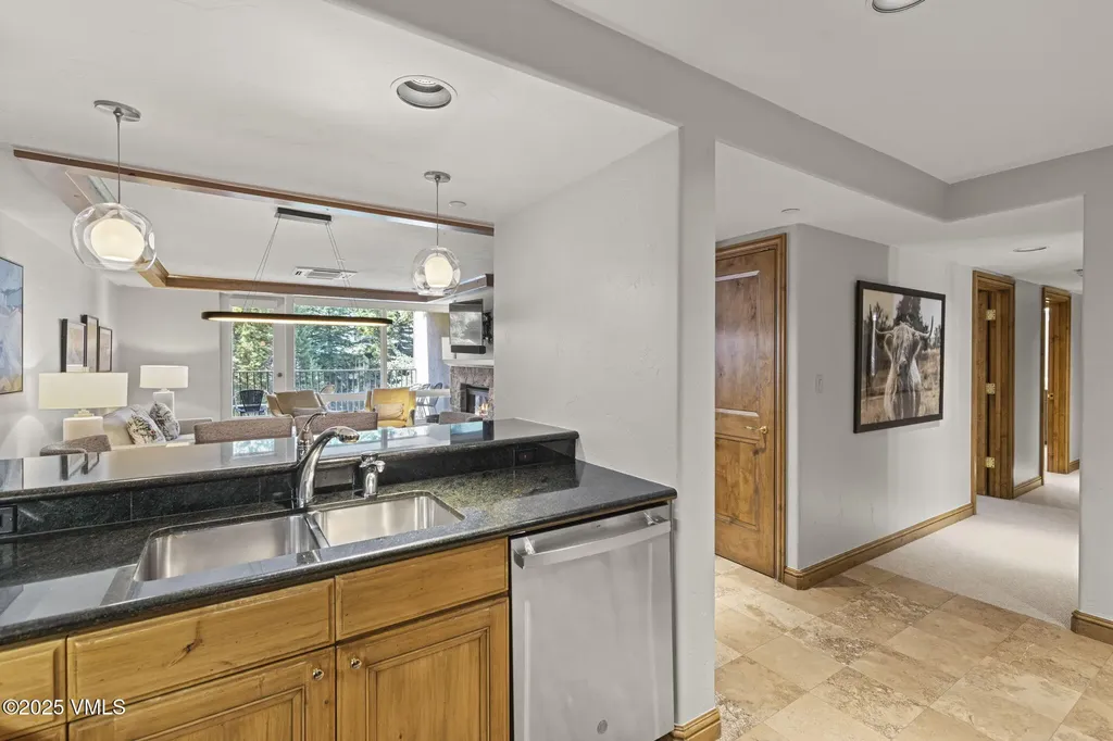 352 E Meadow Drive Vail CO 81657