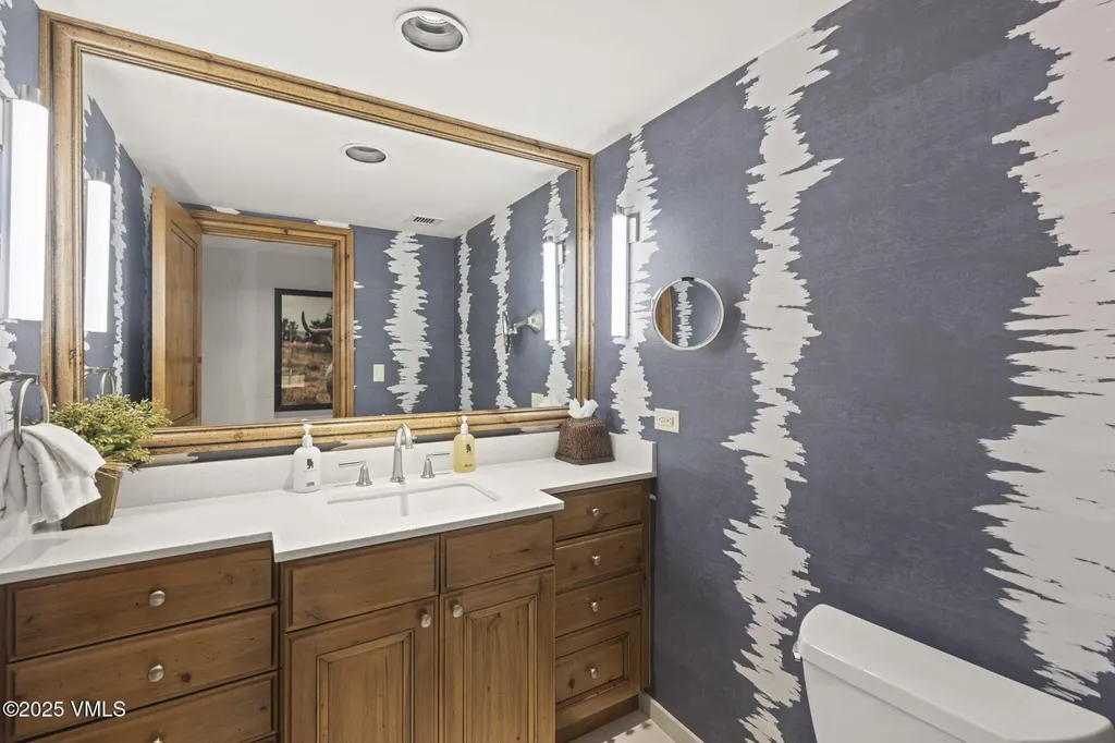 352 E Meadow Drive Vail CO 81657