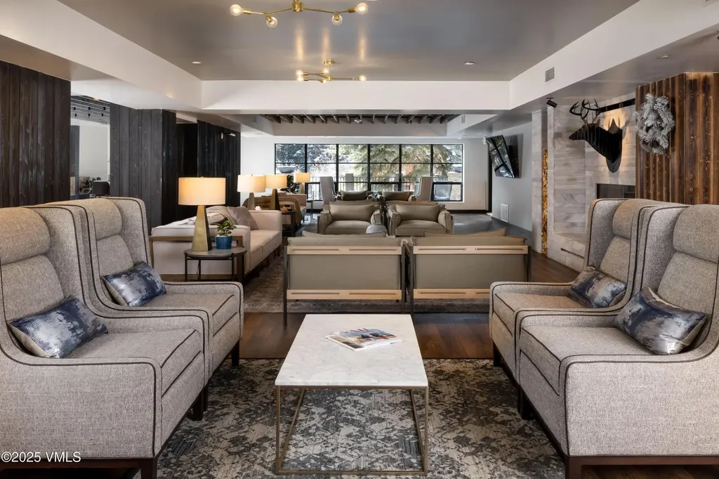 352 E Meadow Drive Vail CO 81657