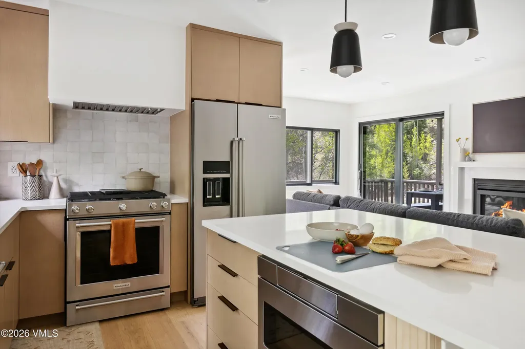 1512 Buffehr Creek Road Vail CO 81657