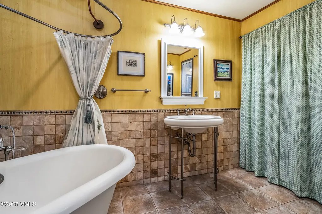 541 Main Street Minturn CO 81645