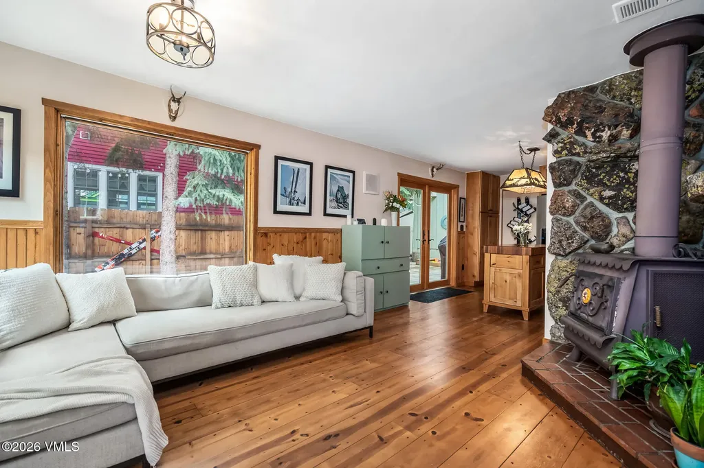 541 Main Street Minturn CO 81645