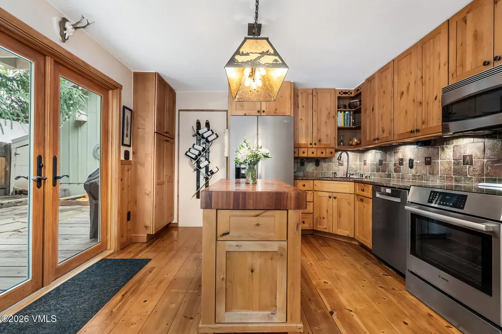 541 Main Street Minturn CO 81645