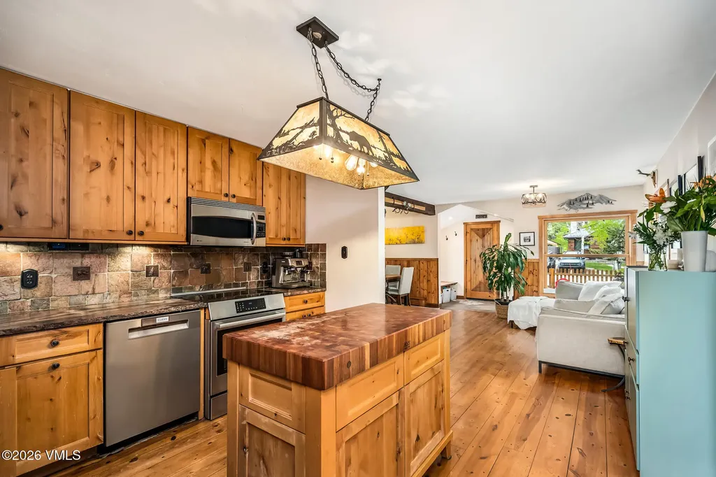 541 Main Street Minturn CO 81645