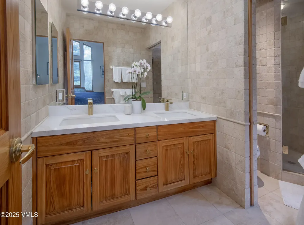 3827 Lupine Drive Vail CO 81657