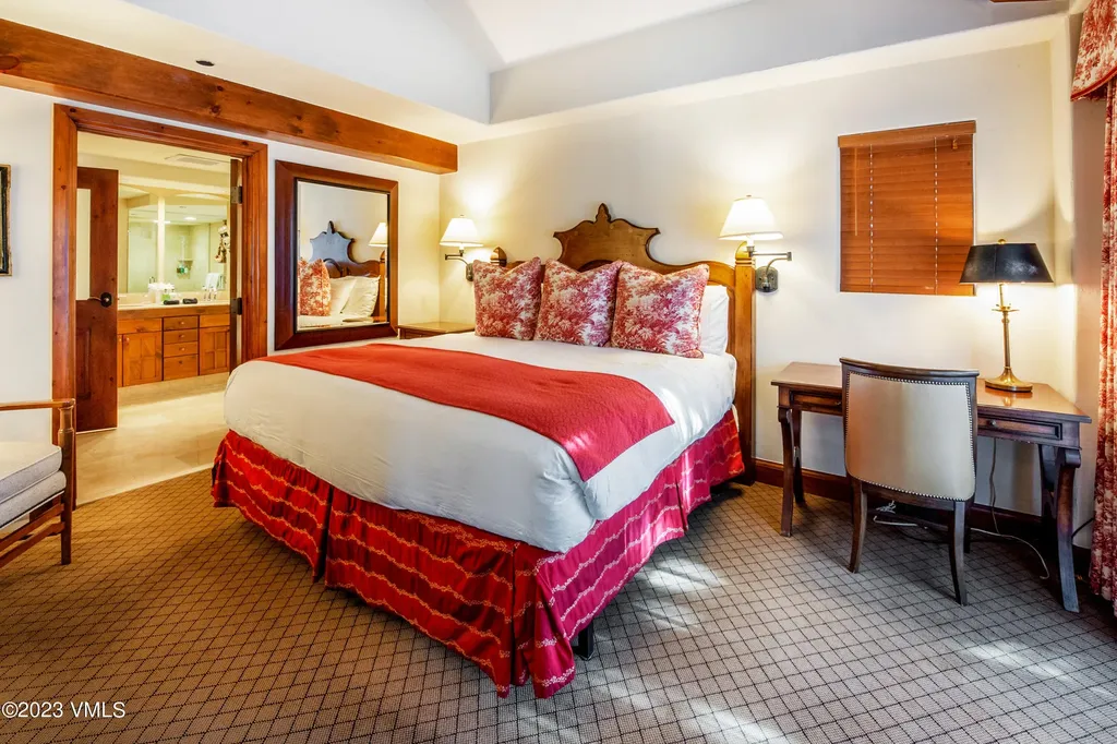 242 E Meadow Drive Vail CO 81657