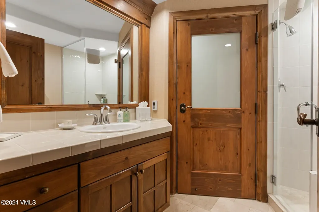 242 E Meadow Drive Vail CO 81657