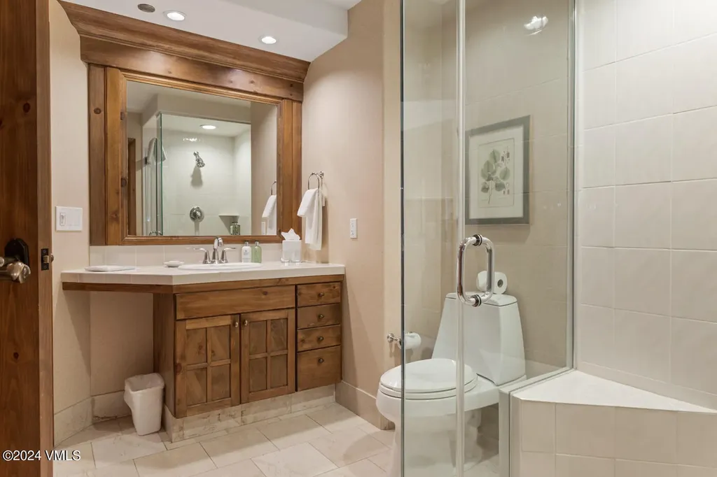 242 E Meadow Drive Vail CO 81657