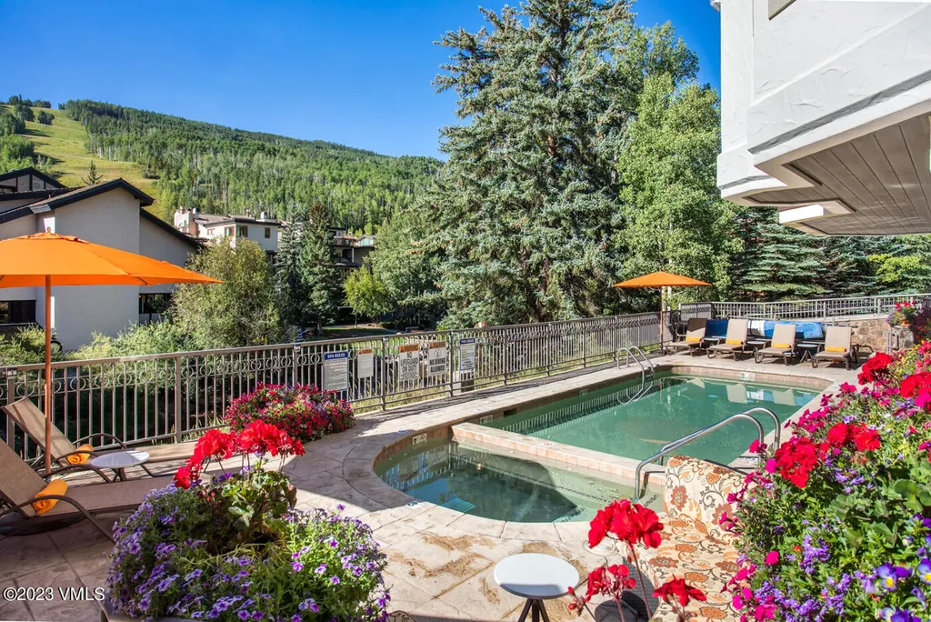 242 E Meadow Drive Vail CO 81657