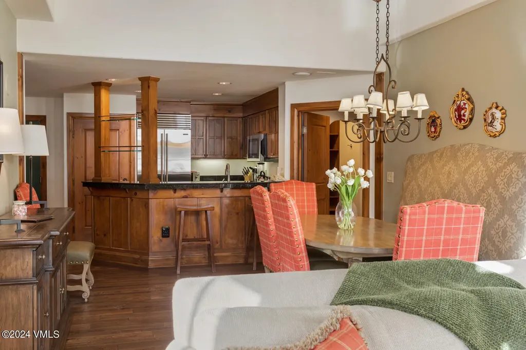 242 E Meadow Drive Vail CO 81657