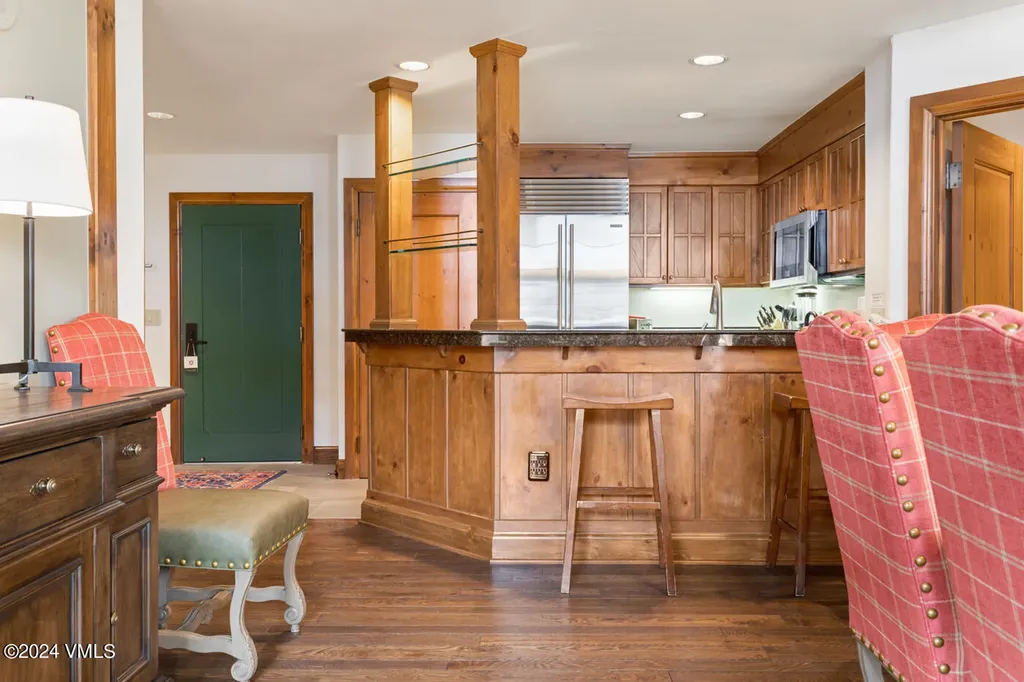 242 E Meadow Drive Vail CO 81657
