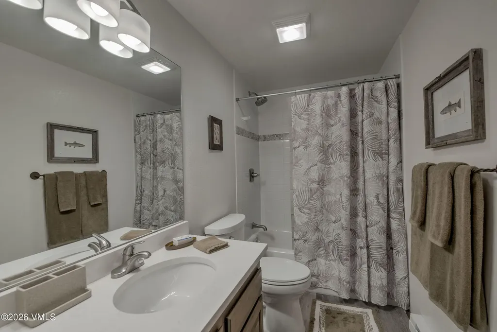 4594 Meadow Vail CO 81657