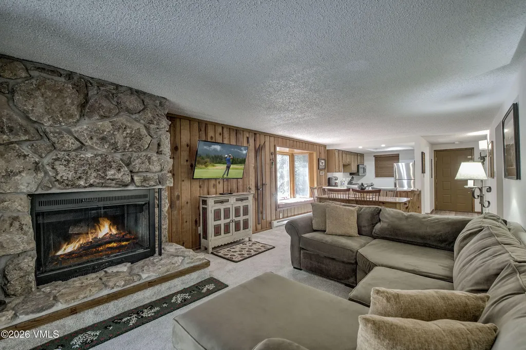 4594 Meadow Vail CO 81657