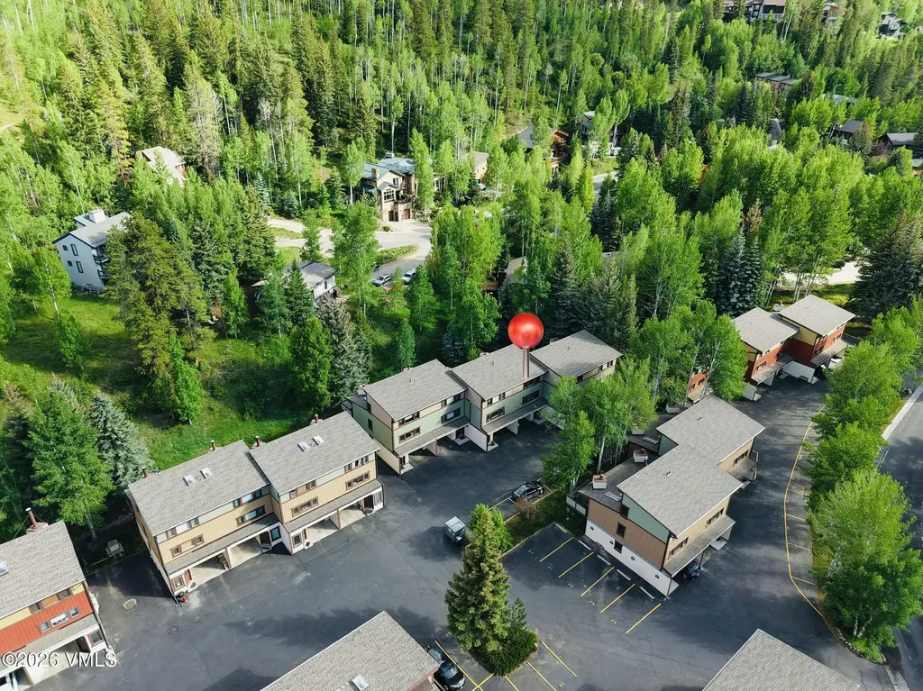 2570 Kinnickinnick Road Vail CO 81657