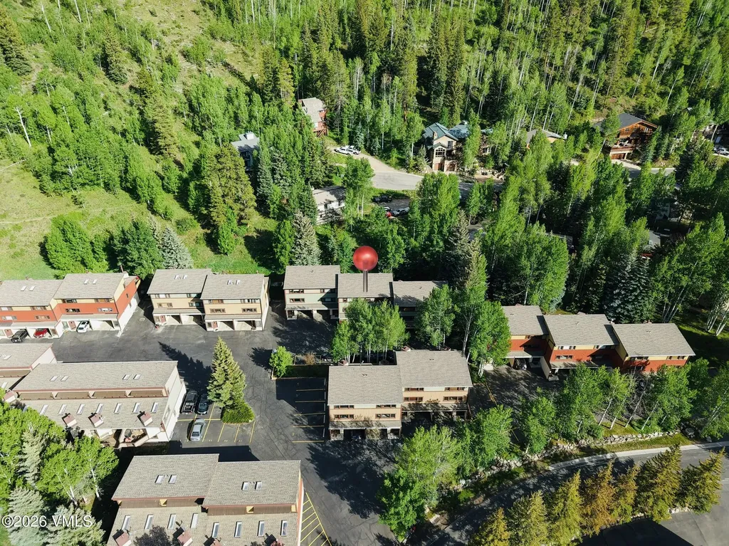 2570 Kinnickinnick Road Vail CO 81657