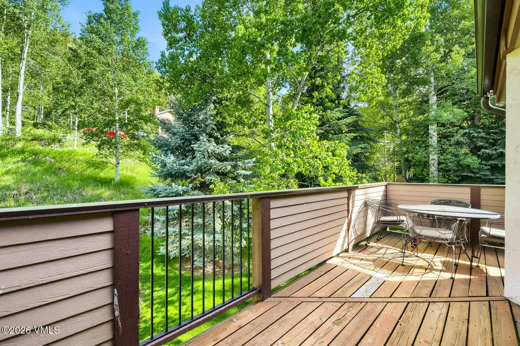 2570 Kinnickinnick Road Vail CO 81657