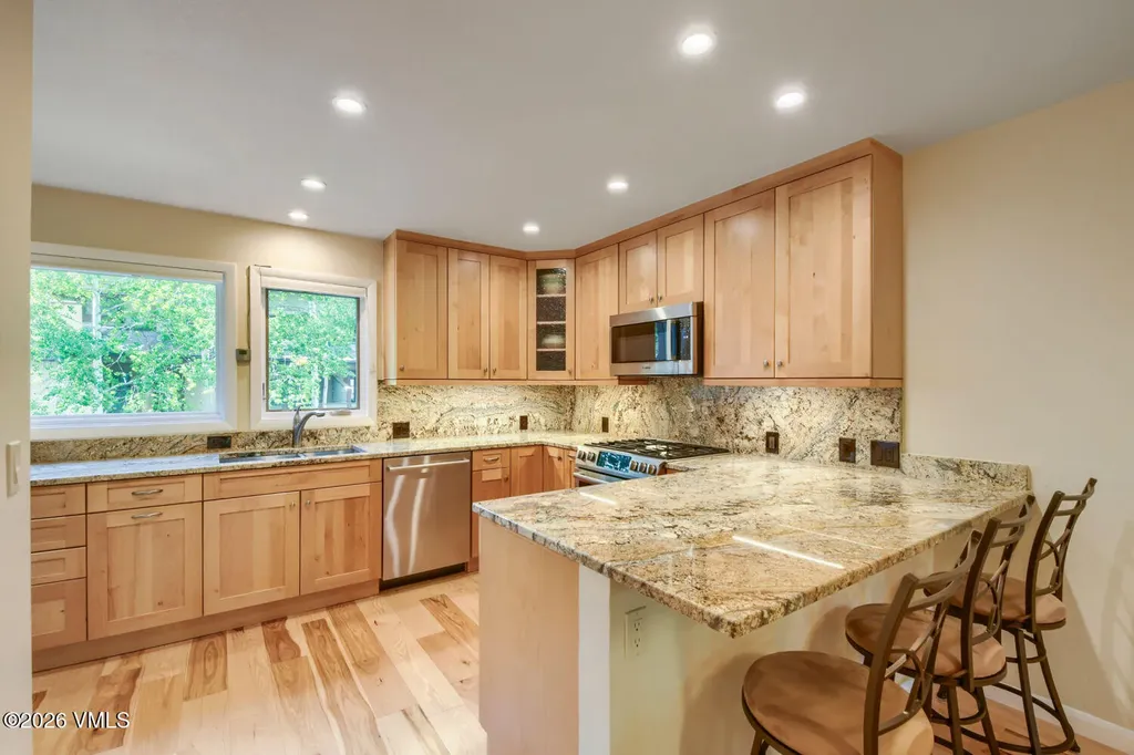 2570 Kinnickinnick Road Vail CO 81657