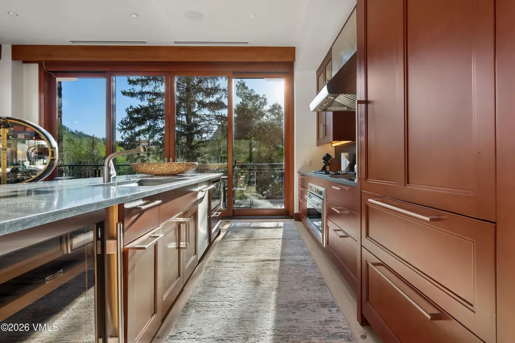 141 E Meadow Drive Vail CO 81657