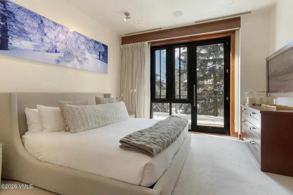 141 E Meadow Drive Vail CO 81657