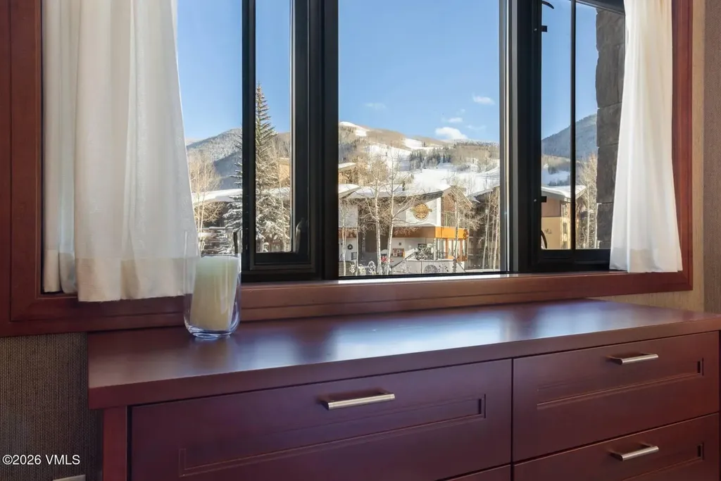 141 E Meadow Drive Vail CO 81657
