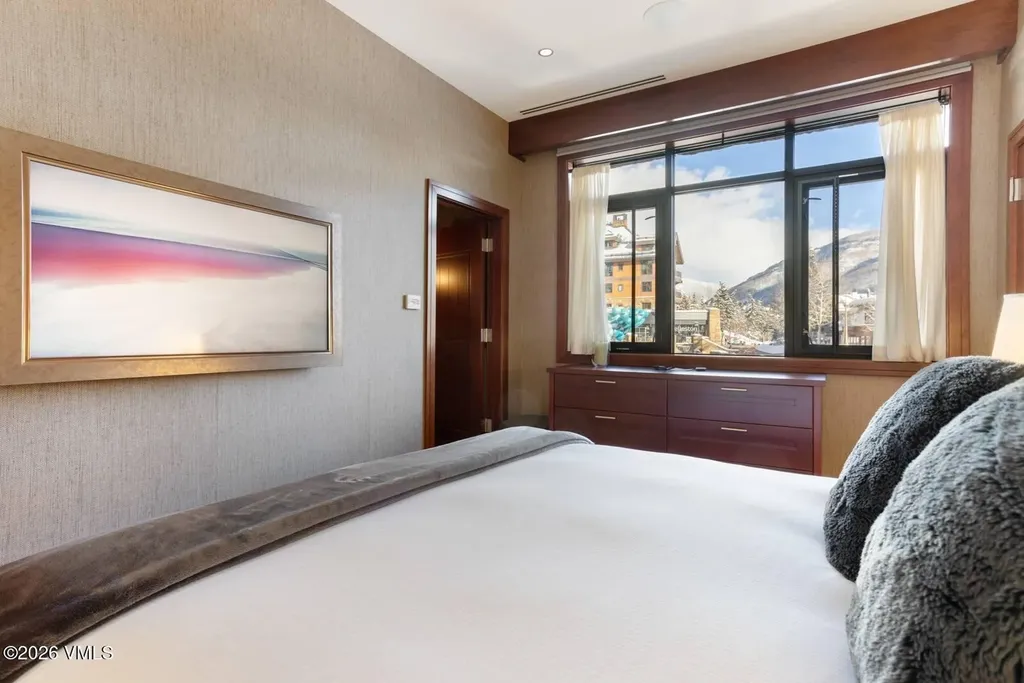 141 E Meadow Drive Vail CO 81657
