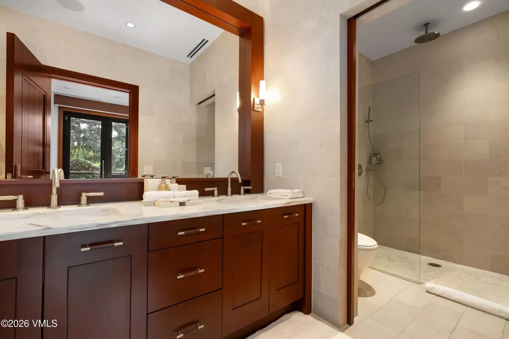 141 E Meadow Drive Vail CO 81657