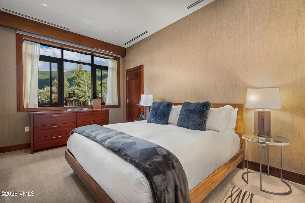 141 E Meadow Drive Vail CO 81657