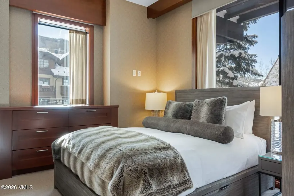 141 E Meadow Drive Vail CO 81657