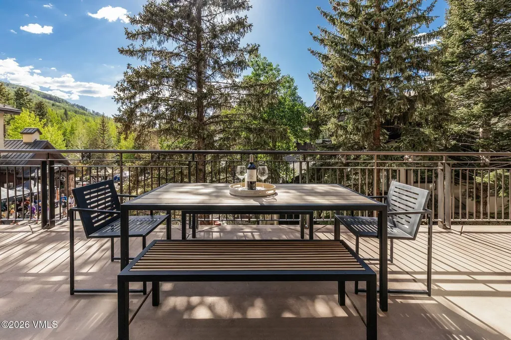 141 E Meadow Drive Vail CO 81657