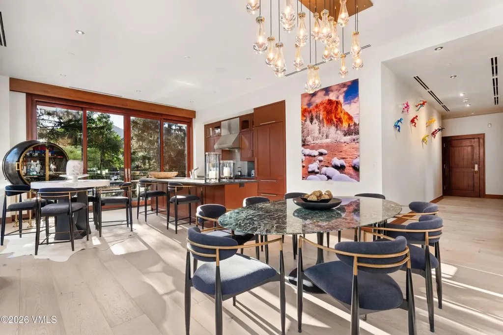 141 E Meadow Drive Vail CO 81657